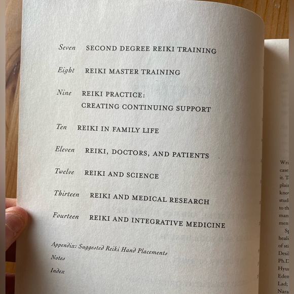 Reiki: A Comprehensive Guide by Pamela Miles paperback holistic book - Picture 4 of 8